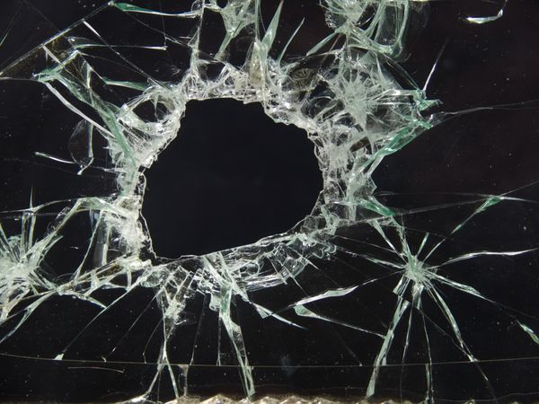 شکستگی شیشه های خودرو