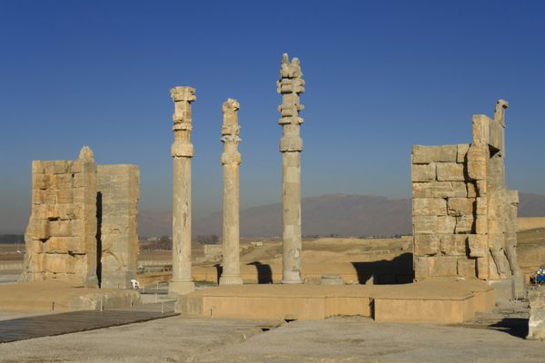  عکس تخت جمشید در زمان هخامنشیان