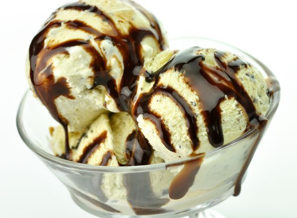 بستنی کوکی ها با رویه شکلاتی