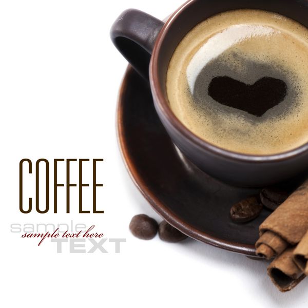 فنجان قهوه با تصویر قلب در پس زمینه سفید به همراه متن نمونه