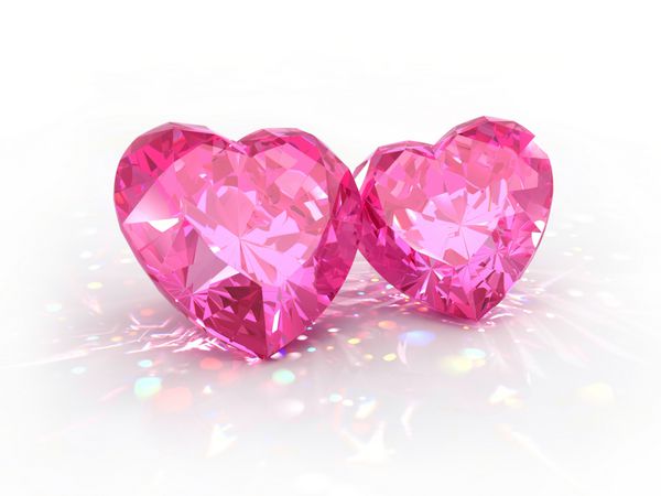 قلب های جواهر الماس برای روز ولنتاین جدا شده در پس زمینه روشن الماس های درخشان زیبا روی سطح بازتابنده نور رندر سه بعدی با کیفیت بالا با نور HDRI و بافت های ردیابی پرتو