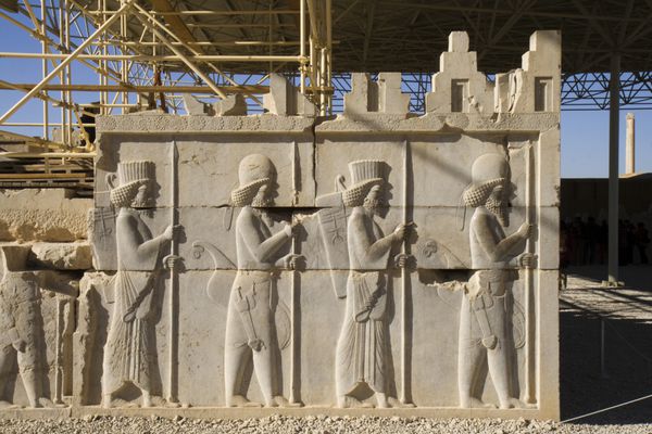  عکس تخت جمشید در زمان هخامنشیان