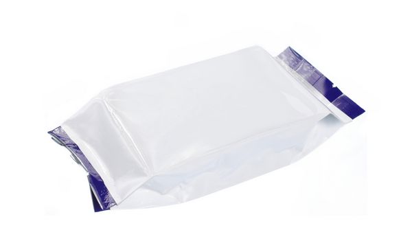 بسته پلاستیکی خالی مناسب برای طراحی شما