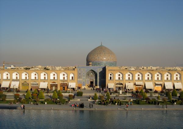 مسجد شیخ لطف الله اصفهان ایران