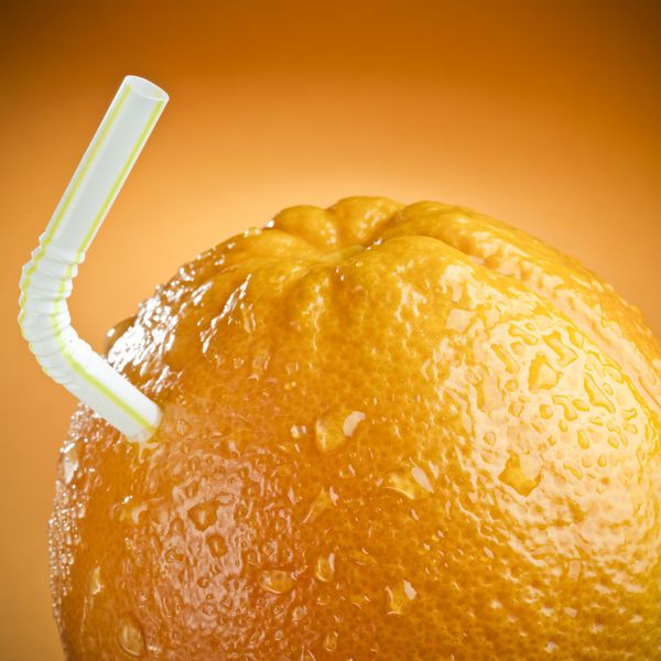 پرتقال با نی مثل آب میوه