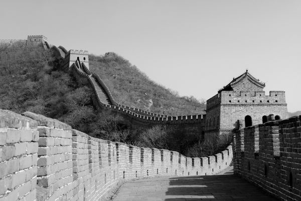 دیوار بزرگ سیاه و سفید در پکن چین