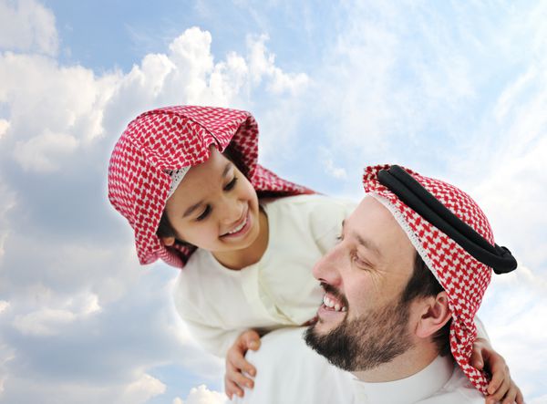 پدر و بچه عربی