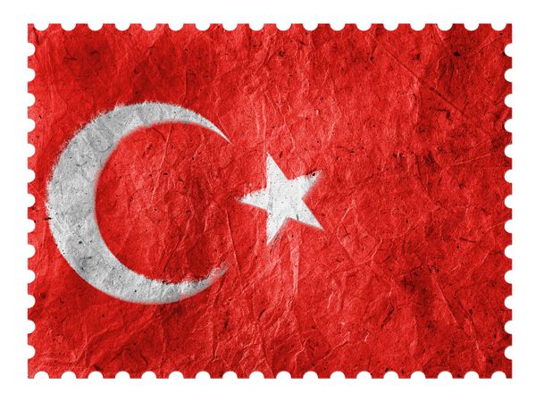 پرچم ترکیه روی تمبر پستی کاغذی نقاشی شده است