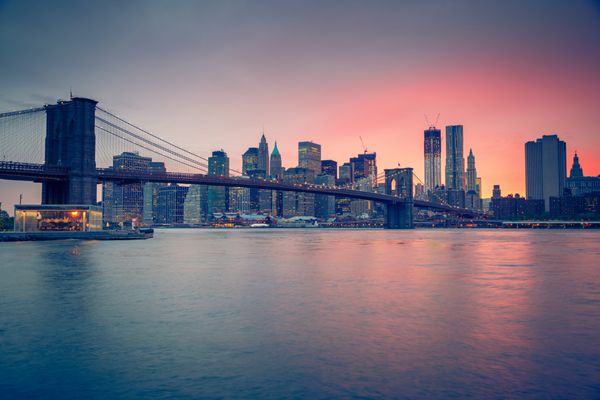 پل بروکلین در غروب شهر نیویورک