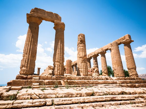 معبد معروف یونانی در agrigent - sicilia - ایتالیا