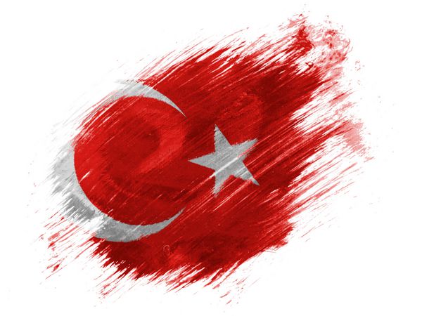 بوقلمون پرچم ترکیه با قلم مو در زمینه سفید نقاشی شده است