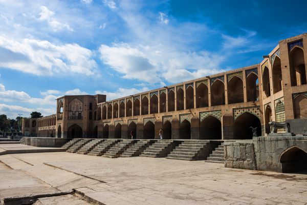 نمایی از پل خواجو در اصفهان ایران