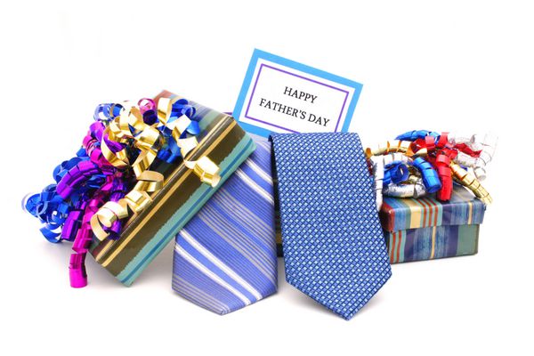 برچسب روز پدر مبارک با جعبه های هدیه و کراوات