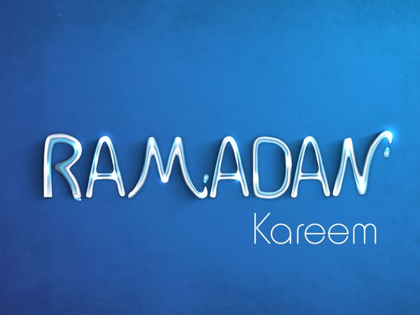 متن رمضان کریم در مفهوم پس زمینه آبی برای ماه مبارک جامعه مسلمانان