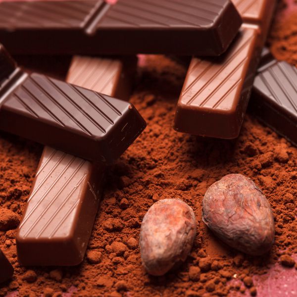 شکلات با دانه های کاکائو