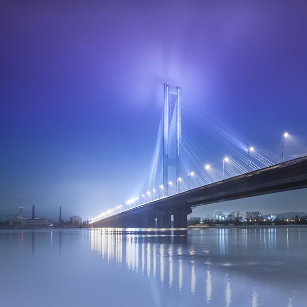 پل جنوبی در زمستان اوکراین کیف