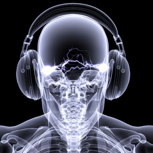 Skeleton X-ray DJ عکسی از یک دی جی اسکلت مرد که هدفون با فعالیت الکتریکی در سر خود به سر دارد تک و تنها مانده با پیشینه ی سیاه