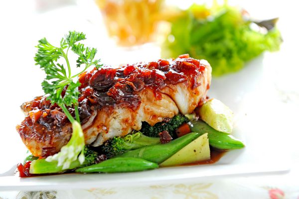 استیک ماهی با سبزیجات