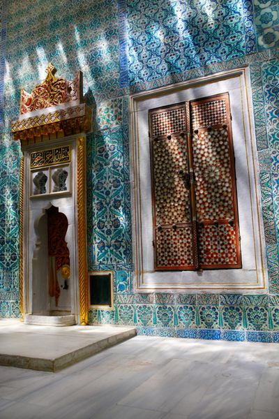 تالار با فواره در بخش حرمسرا کاخ توپکاپی استانبول