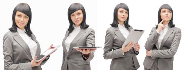 زن تاجری که رایانه لوحی ایزوله شده در پس زمینه سفید در دست دارد کار بر روی مجموعه صفحه لمسی