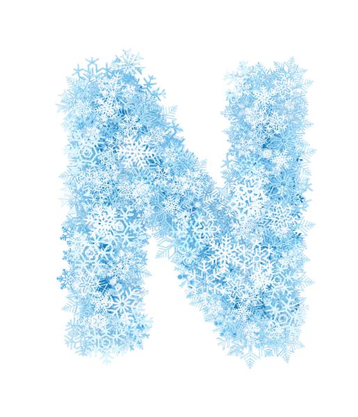 حرف N الفبای دانه های برف آبی یخ زده در پس زمینه سفید