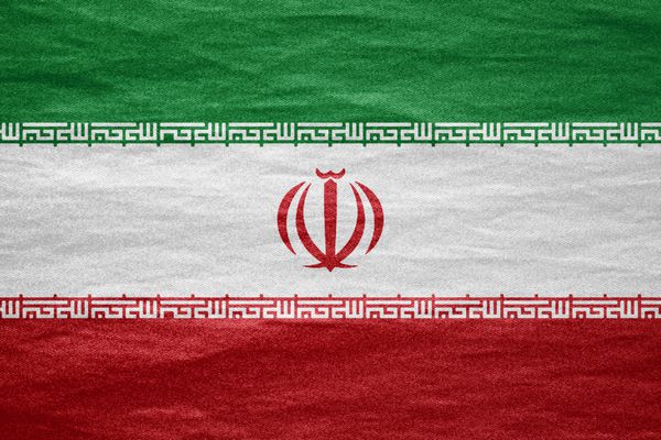 پرچم ایران یا بنر ایران روی بافت بوم