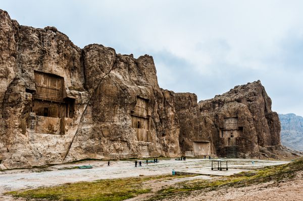 نقش رستم گورستانی باستانی در استان پارس ایران