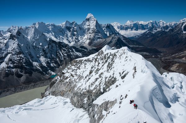 نمایی از هیمالیا از قله جزیره نپال