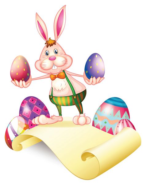 تصویر خرگوشی که دو تخم مرغ عید پاک را در پس زمینه سفید نگه داشته است