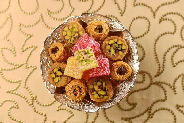 انواع شیرینی های خاورمیانه