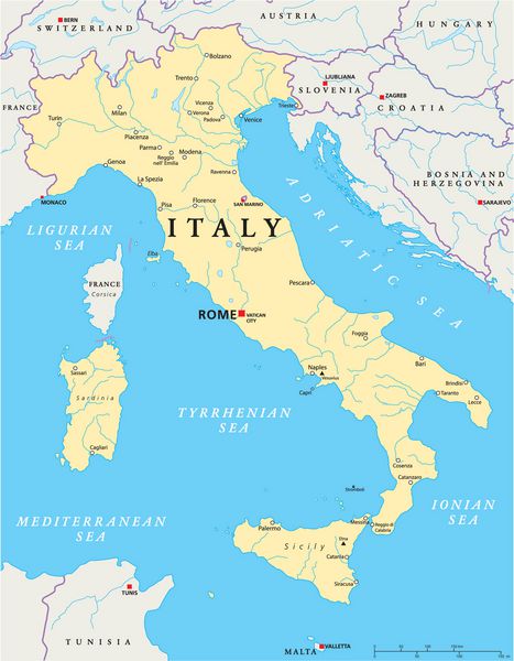 نقشه ایتالیا - نقشه دستی ایتالیا با پایتخت رم واتیکان و سن مارینو مرزهای ملی مهم ترین شهرها رودخانه ها و دریاچه ها وکتور با برچسب انگلیسی و مقیاس