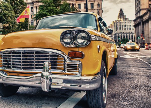 تاکسی قدیمی در شهر نیویورک کابین زرد کلاسیک در منهتن
