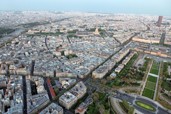 منظره غروب معروف پاریس از برج ایفل فرانسه
