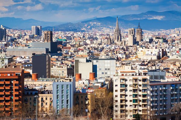 نمای روز از منظره شهر بارسلون از Montjuic کاتالونیا اسپانیا