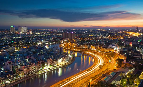شهر هوشی مین در شب ویتنام