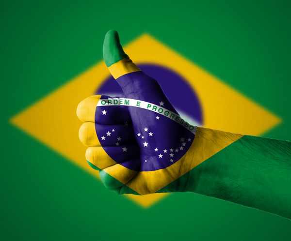 دست با شست بالا برای برزیل