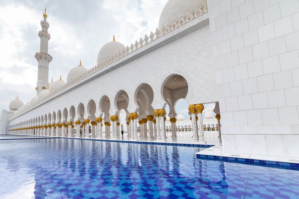 مسجد جامع شیخ زاید در ابوظبی امارات متحده عربی