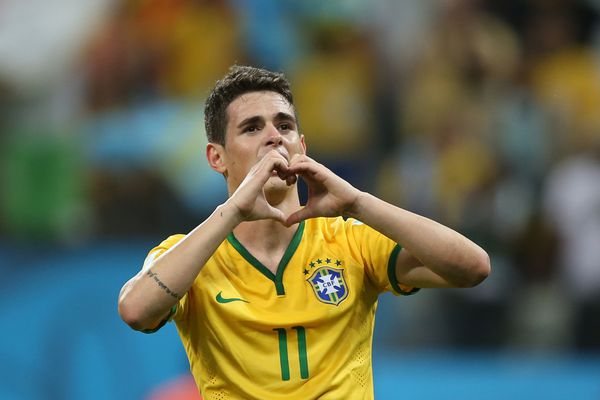 سائو پائولو برزیل - 12 ژوئن 2014 اسکار برزیل یک گل را در بازی افتتاحیه جام جهانی گروه A بین برزیل و کرواسی در کورینتیانس آرنا جشن گرفت عدم استفاده در برزیل