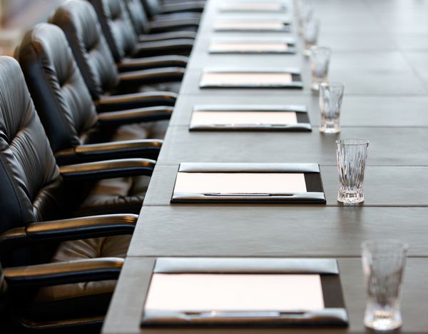 جدول اتاق هیئت مدیره برای مجمع عمومی سالانه تنظیم شده است