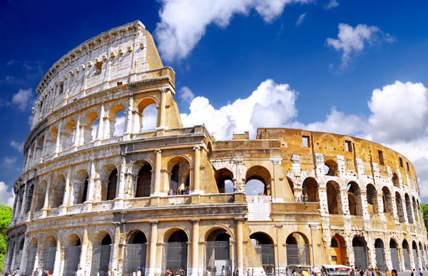 کولوسئوم مکان دیدنی مشهور جهان در رم ایتالیا