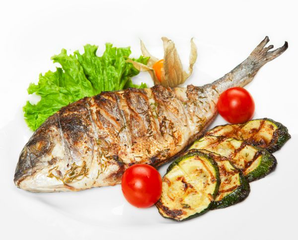 ماهی کبابی با سبزیجات