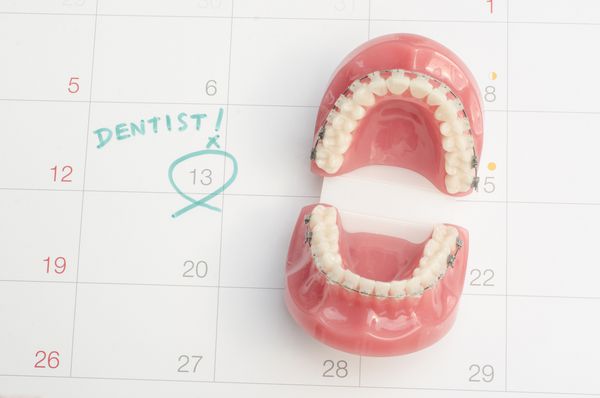 یادداشت قرار ملاقات با دندانپزشک در تقویم cs ارتودنسی