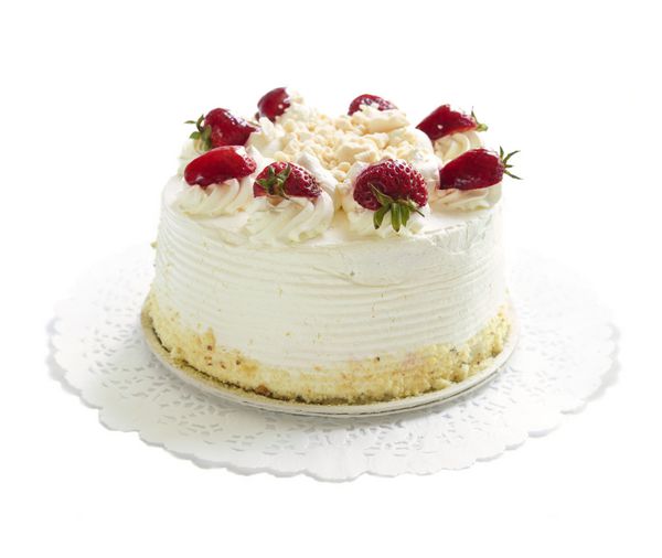 کیک مرنگ توت فرنگی جدا شده در پس زمینه سفید