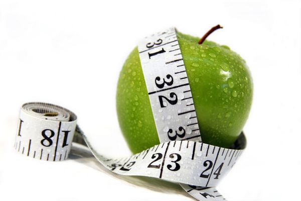 سیب و نوار اندازه گیری