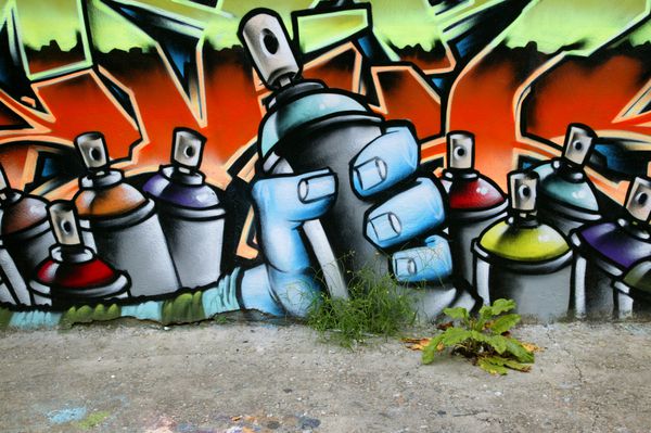 قوطی اسپری گرافیتی