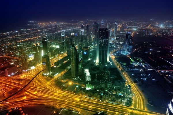 پانوراما شهر دبی در شب