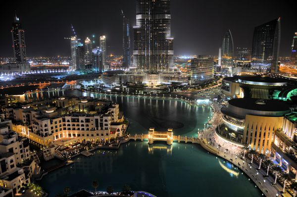 مرکز شهر دبی با برج خلیفه