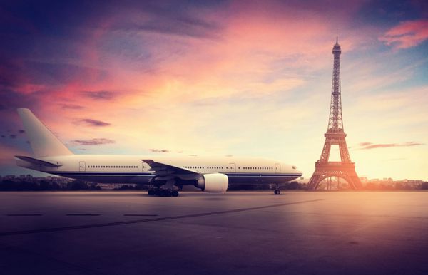 هواپیما در پاریس
