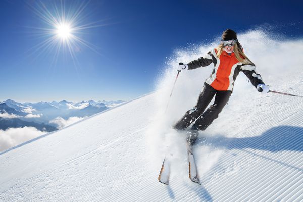 دختر زن زن در اسکی