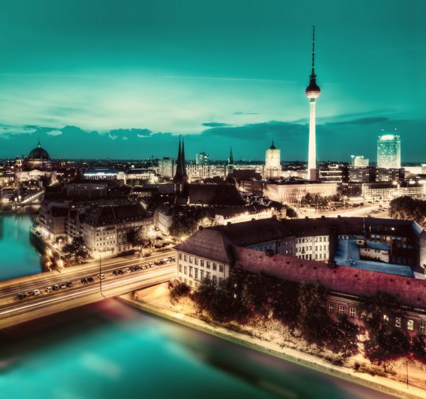 برلین جاذبه های مهم آلمان در شب